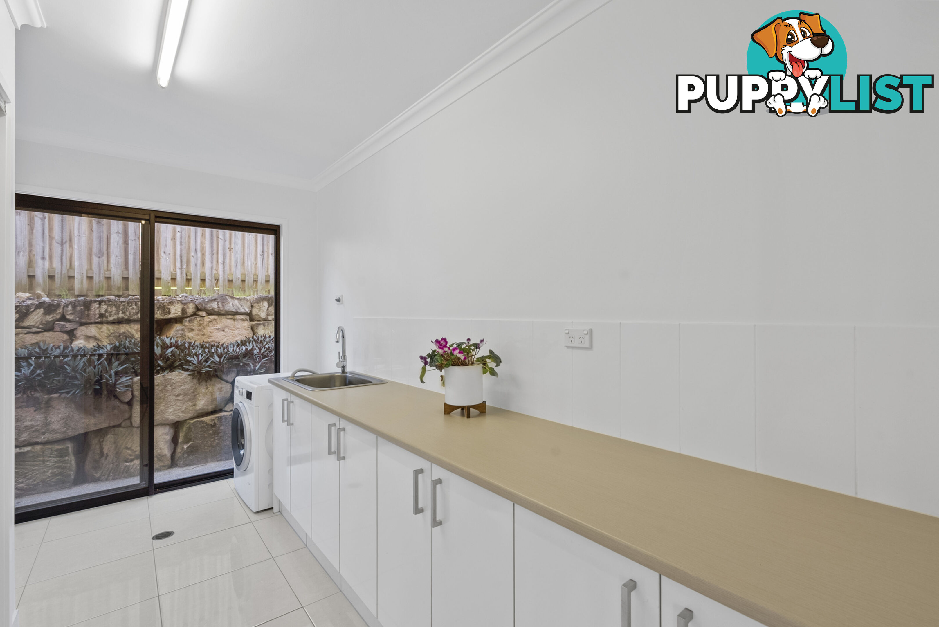 23 McAuley Parade Pacific Pines QLD 4211