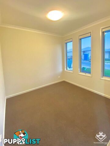 67 Dobbie Crescent Ripley QLD 4306