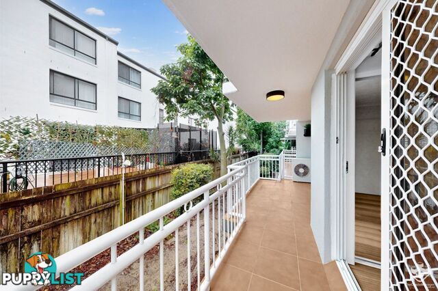 1/37 Mawarra Sreet Chevron Island QLD 4217