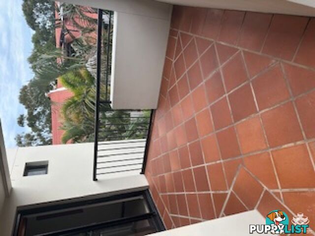 ID:21157471 1 Great Hall Drive Miami QLD 4220