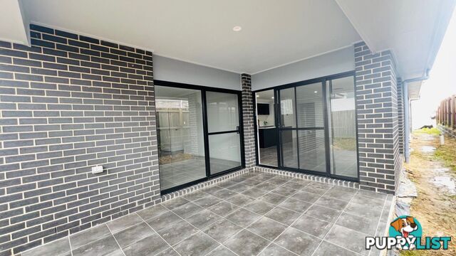 15 Freycinet Street Redland Bay QLD 4165