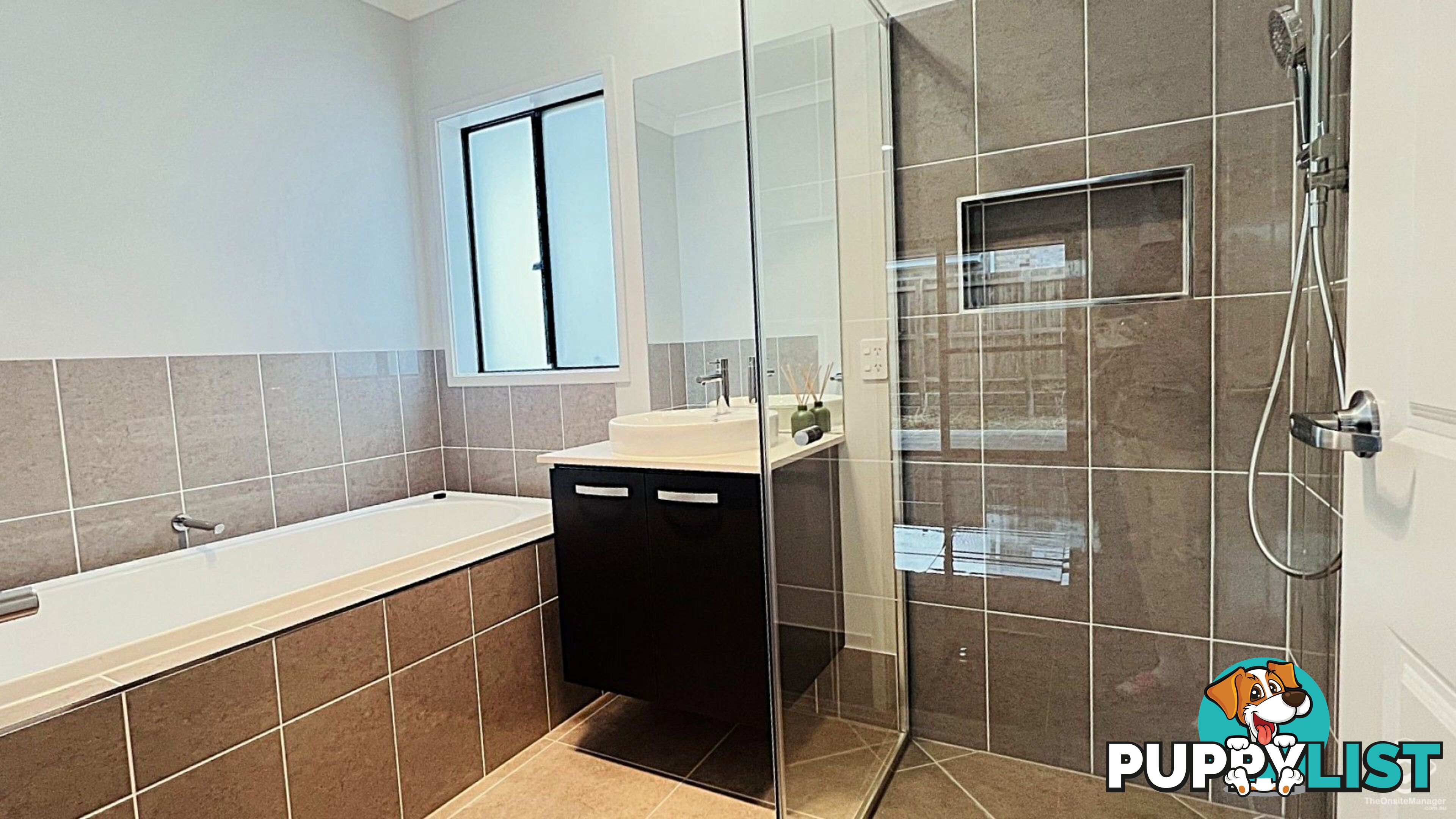 15 Freycinet Street Redland Bay QLD 4165