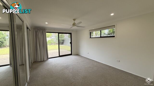 15 MacKay Close Bundall QLD 4217