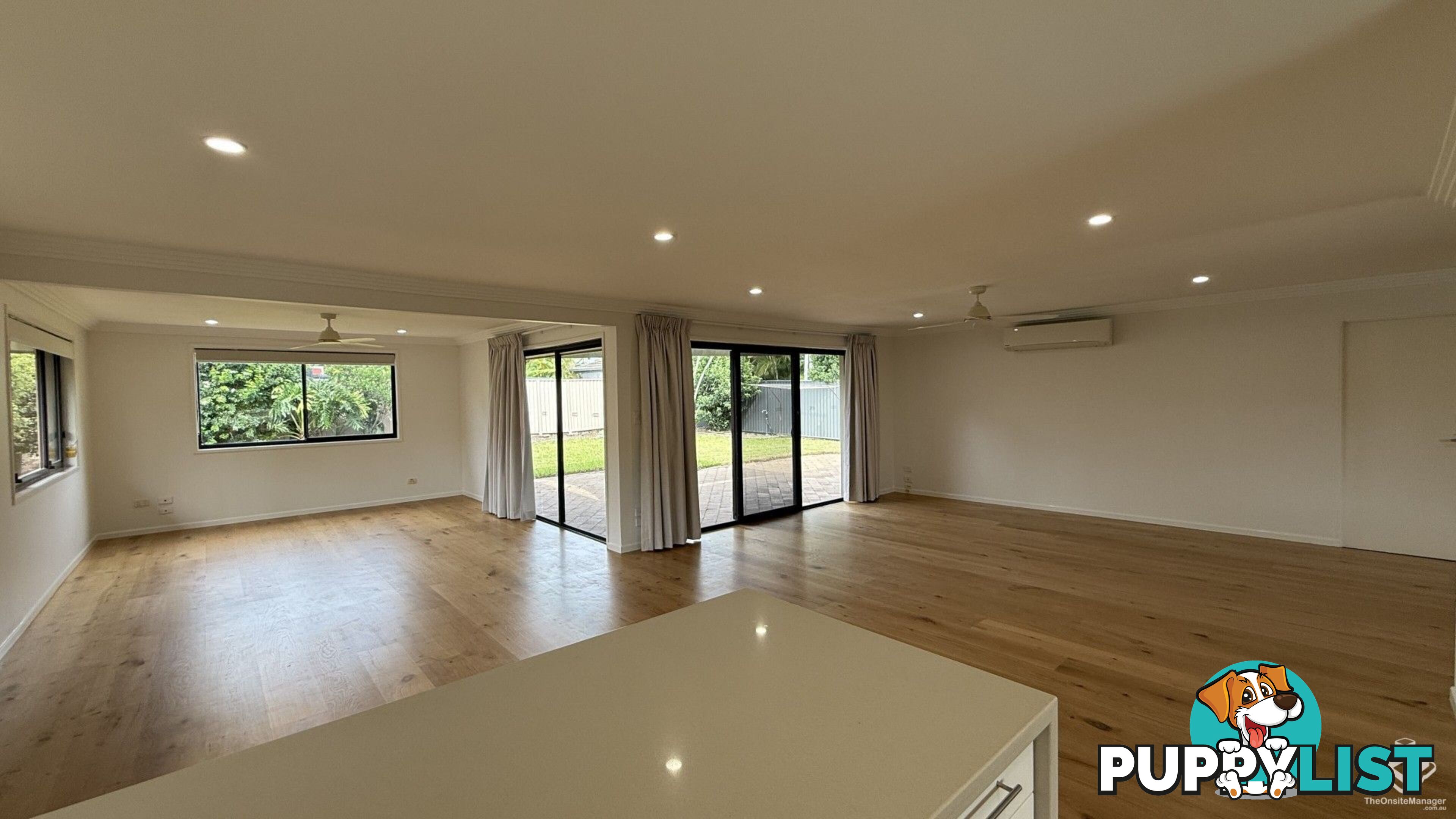 15 MacKay Close Bundall QLD 4217