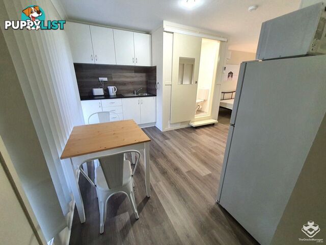 Pacific Pines QLD 4211
