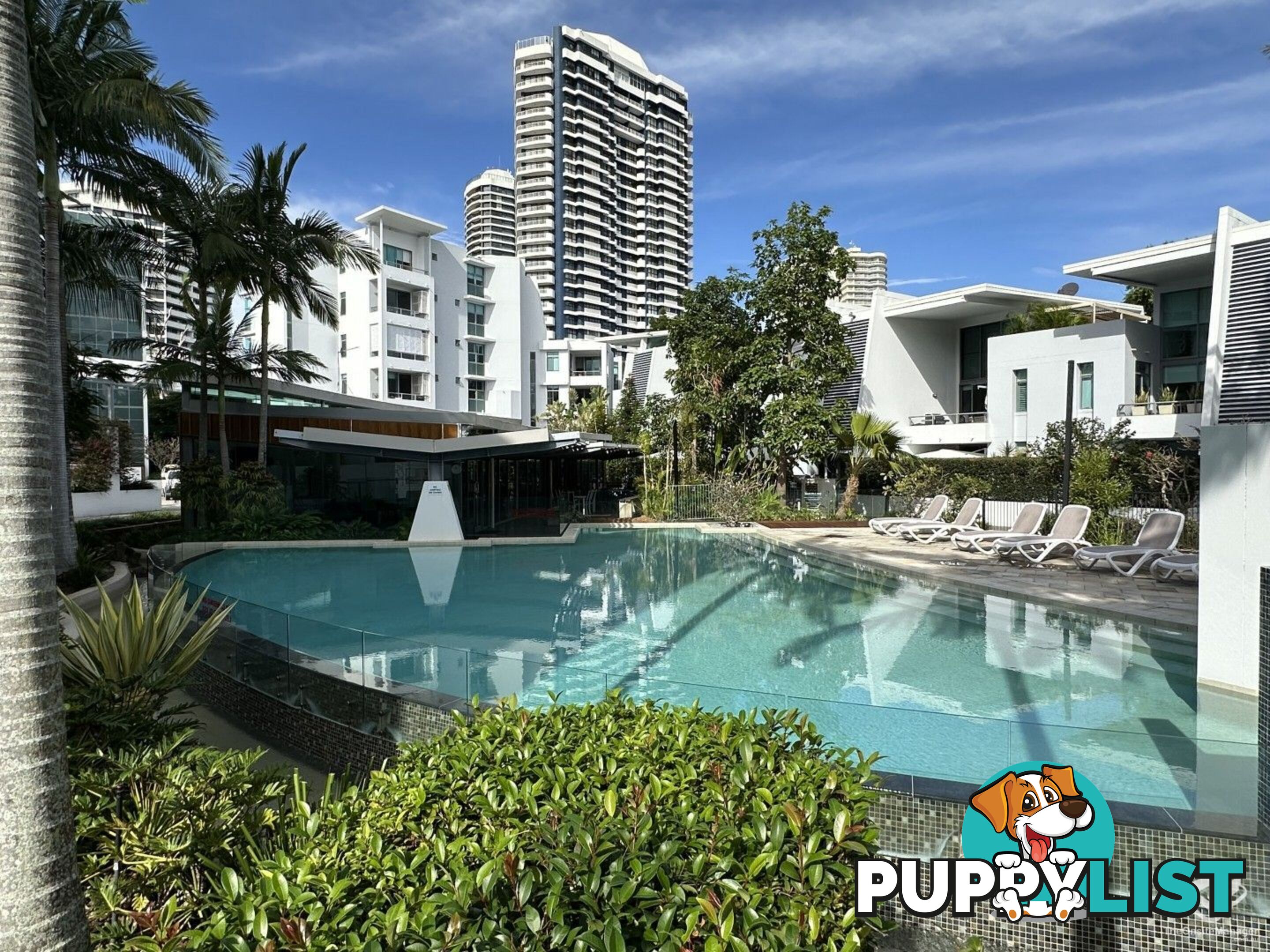 p5/28 Bayview Street Runaway Bay QLD 4216