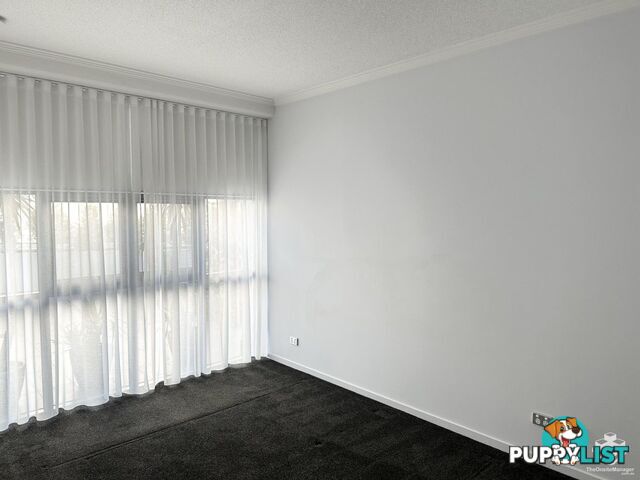 p5/28 Bayview Street Runaway Bay QLD 4216
