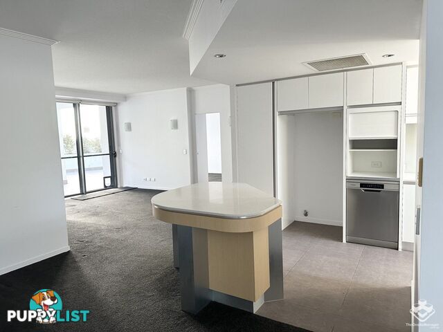 p5/28 Bayview Street Runaway Bay QLD 4216