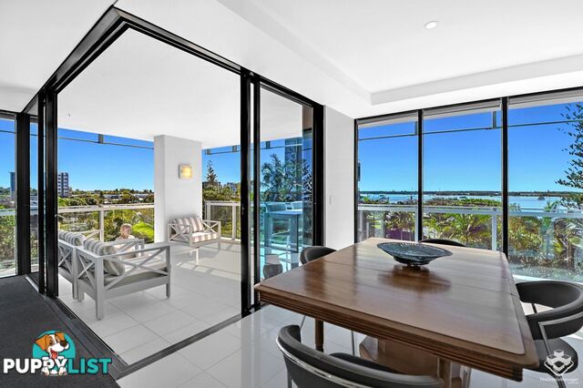 ID:21158437 230 Marine Parade Labrador Qld 4215