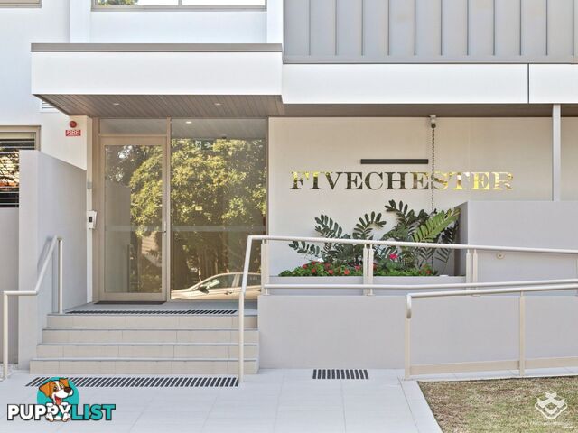 ID:21153726 5 Chester Terrace Southport QLD 4215