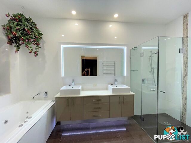 ID:21156469 3046 Quay South Drive Carrara QLD 4211