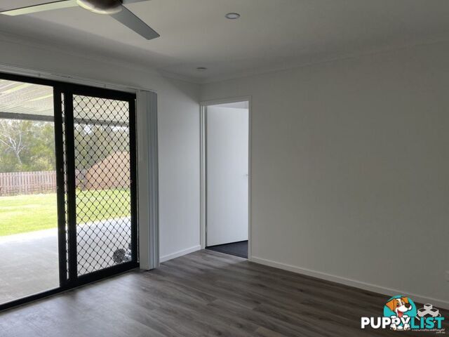 Eli Waters QLD 4655