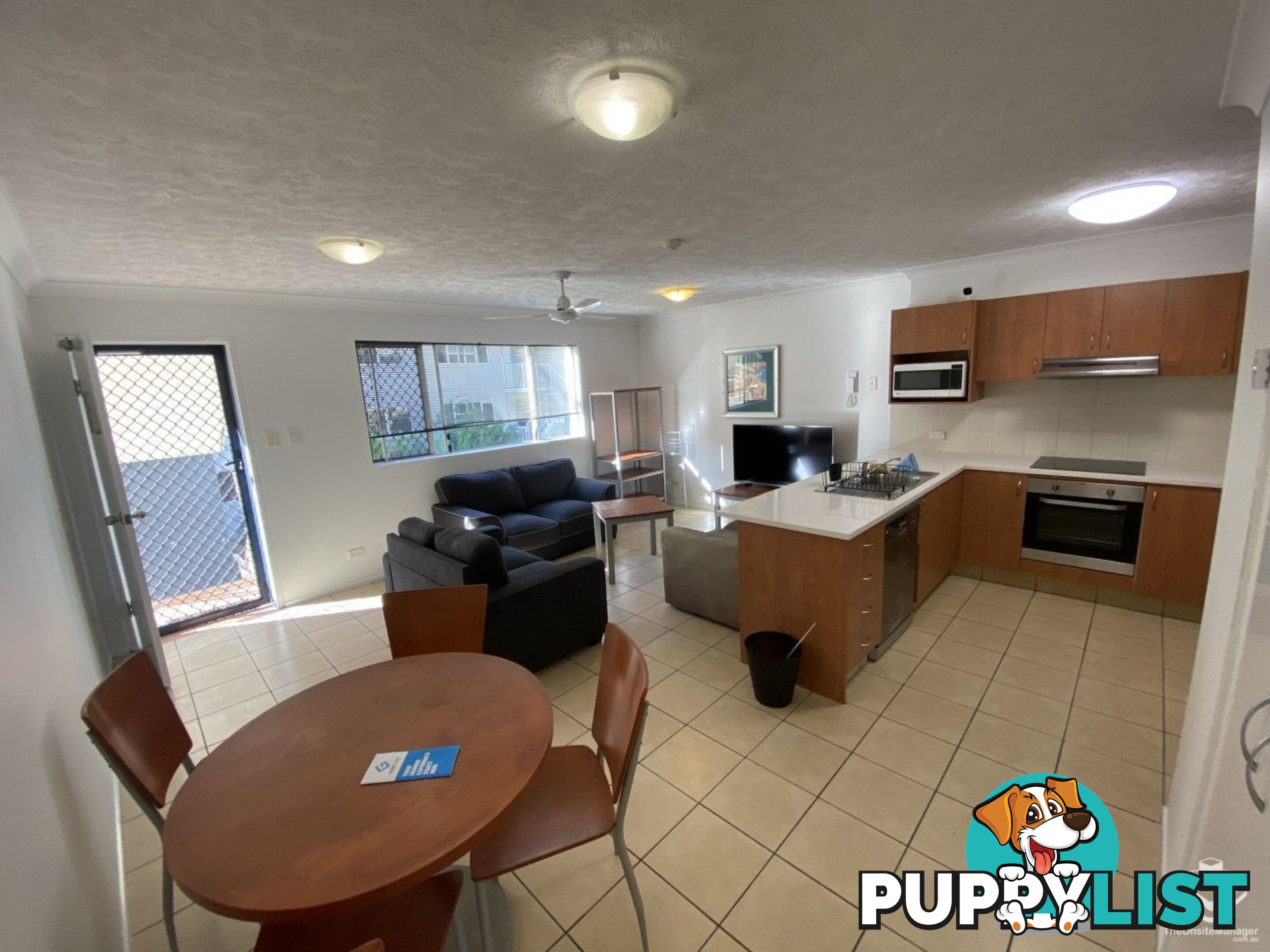 ID:21152773 129-131 Currumburra Road Ashmore Qld 4214