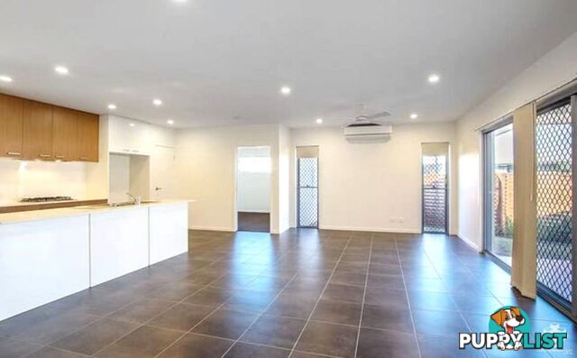 21 King Orchid Circuit Coomera QLD 4209