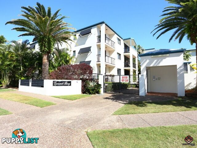 38 Labrador Street Labrador QLD 4215