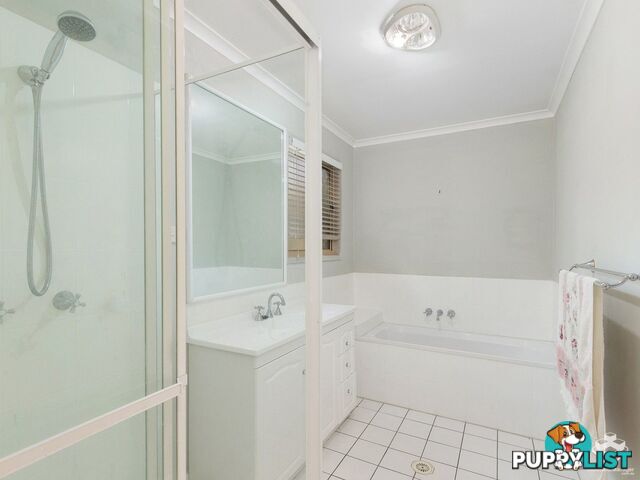 107 River Oak Drive Helensvale QLD 4212