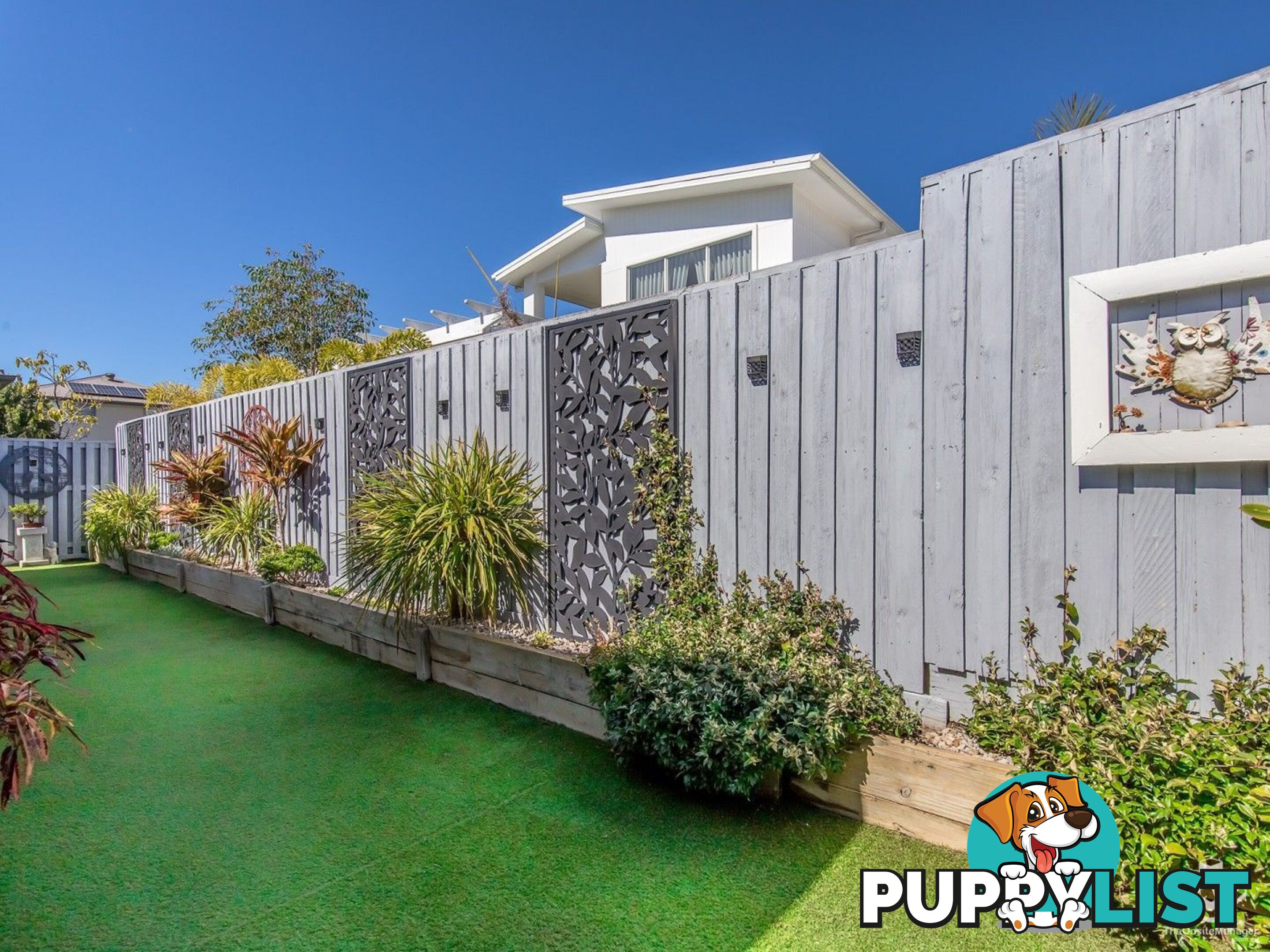 8 Field Street Helensvale QLD 4212