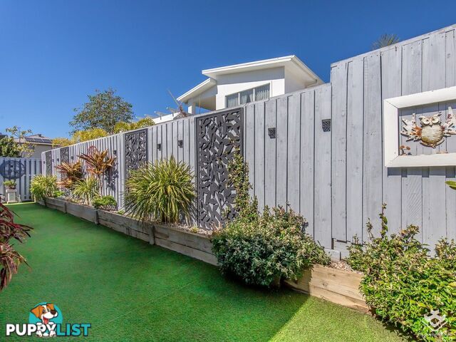 8 Field Street Helensvale QLD 4212