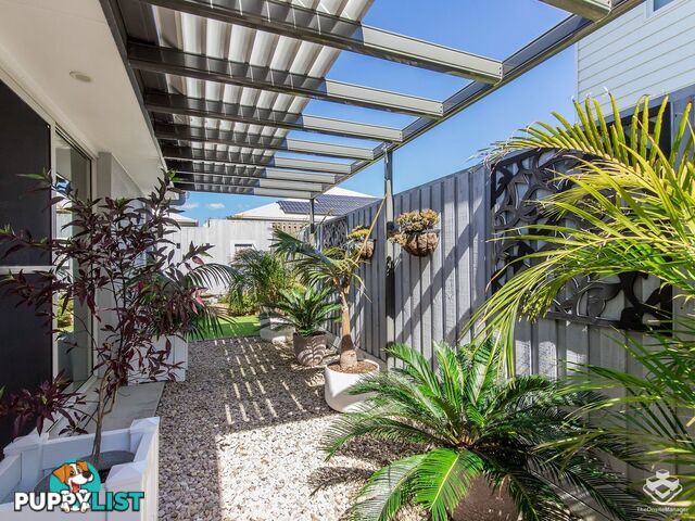 8 Field Street Helensvale QLD 4212