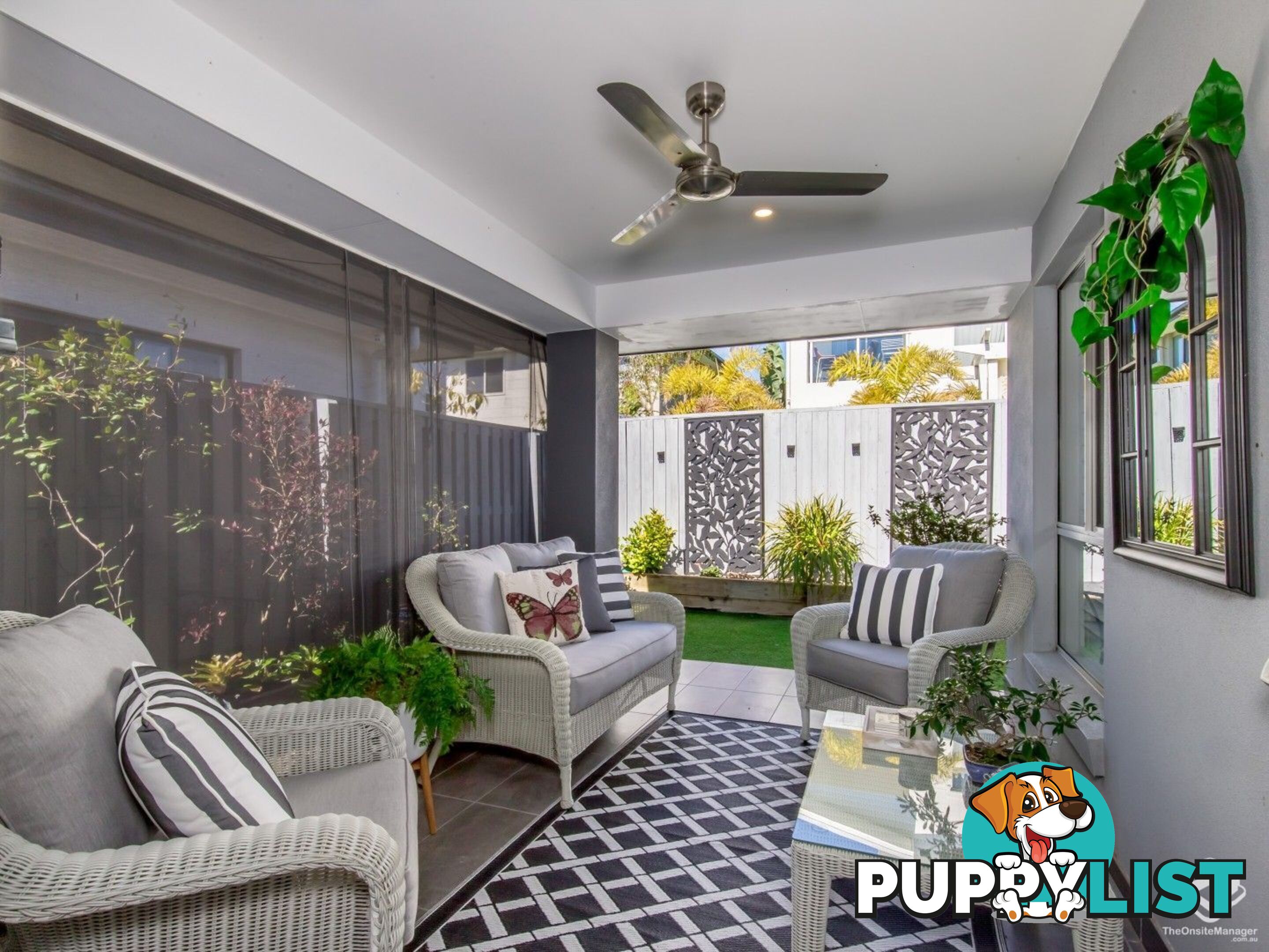 8 Field Street Helensvale QLD 4212