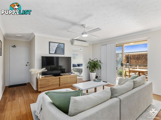 4/10 Macaulay Street Coorparoo QLD 4151