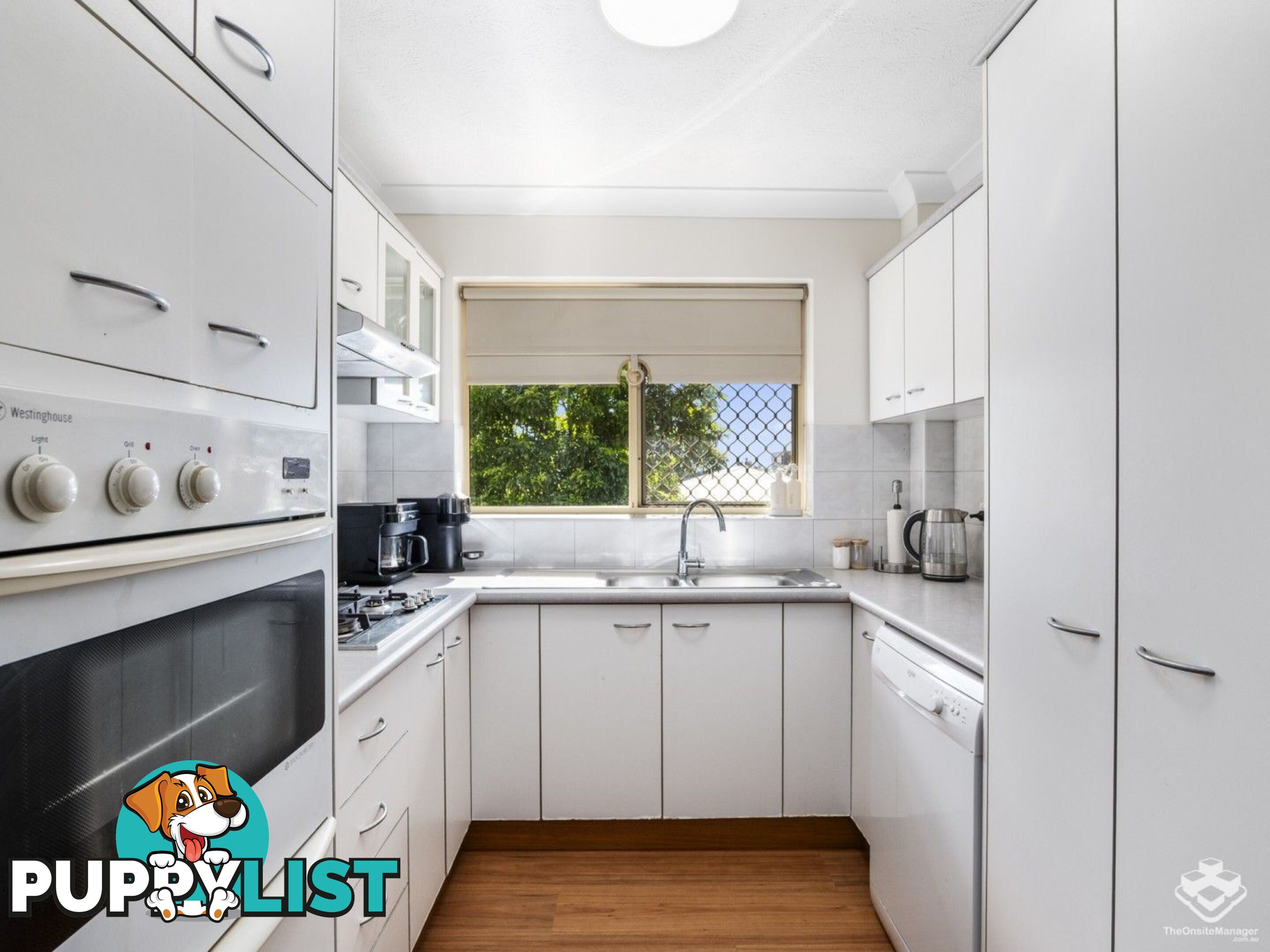 4/10 Macaulay Street Coorparoo QLD 4151