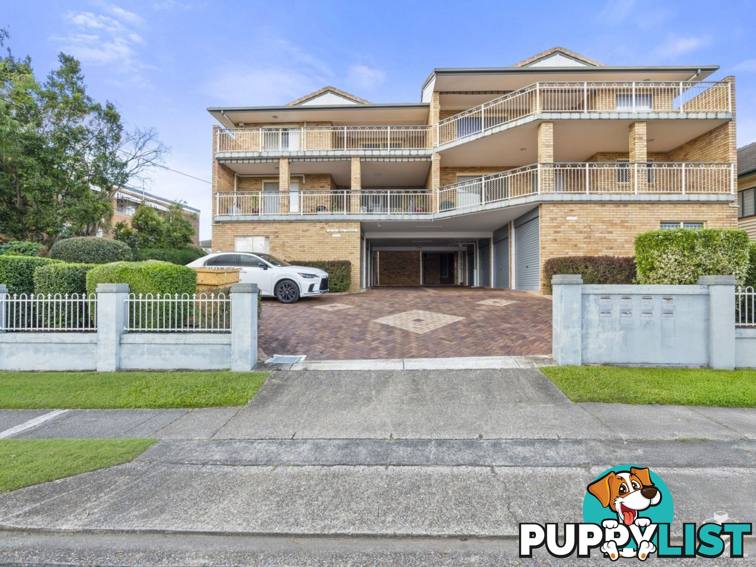 4/10 Macaulay Street Coorparoo QLD 4151