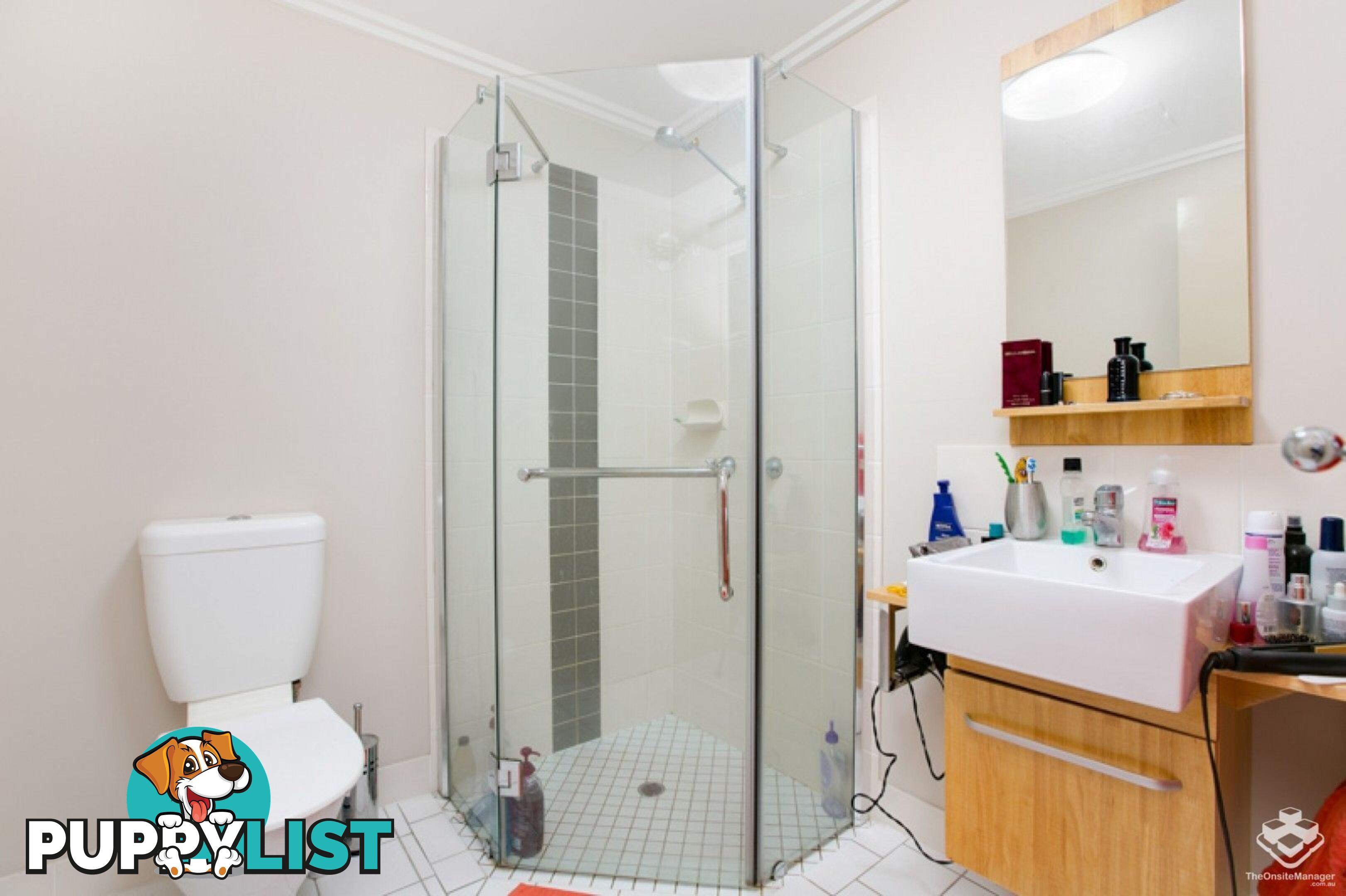 ID:21146707 22 Ward Street Mooroobool QLD 4870