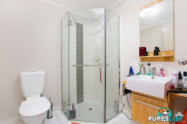 ID:21146707 22 Ward Street Mooroobool QLD 4870