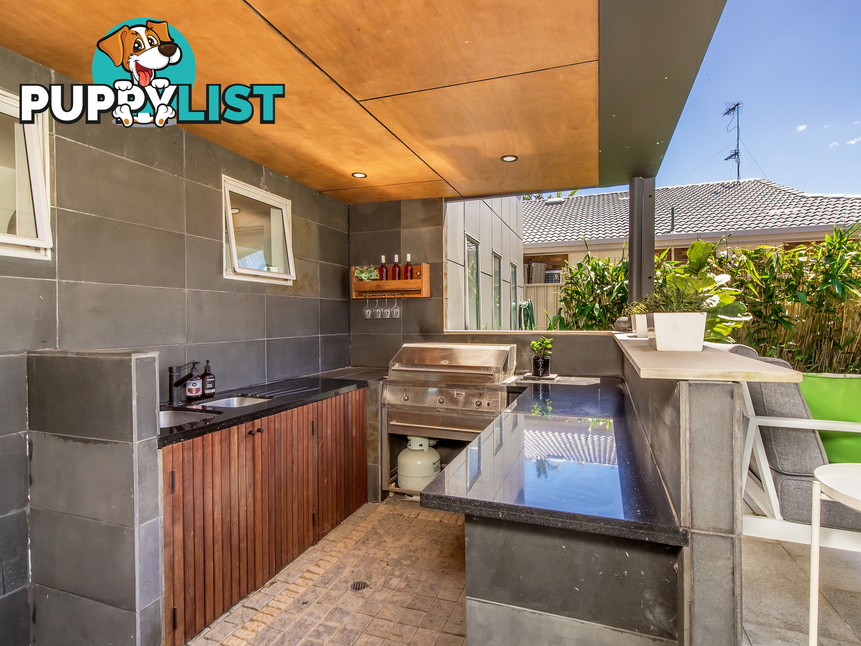 3 Cassia Street Runaway Bay QLD 4216