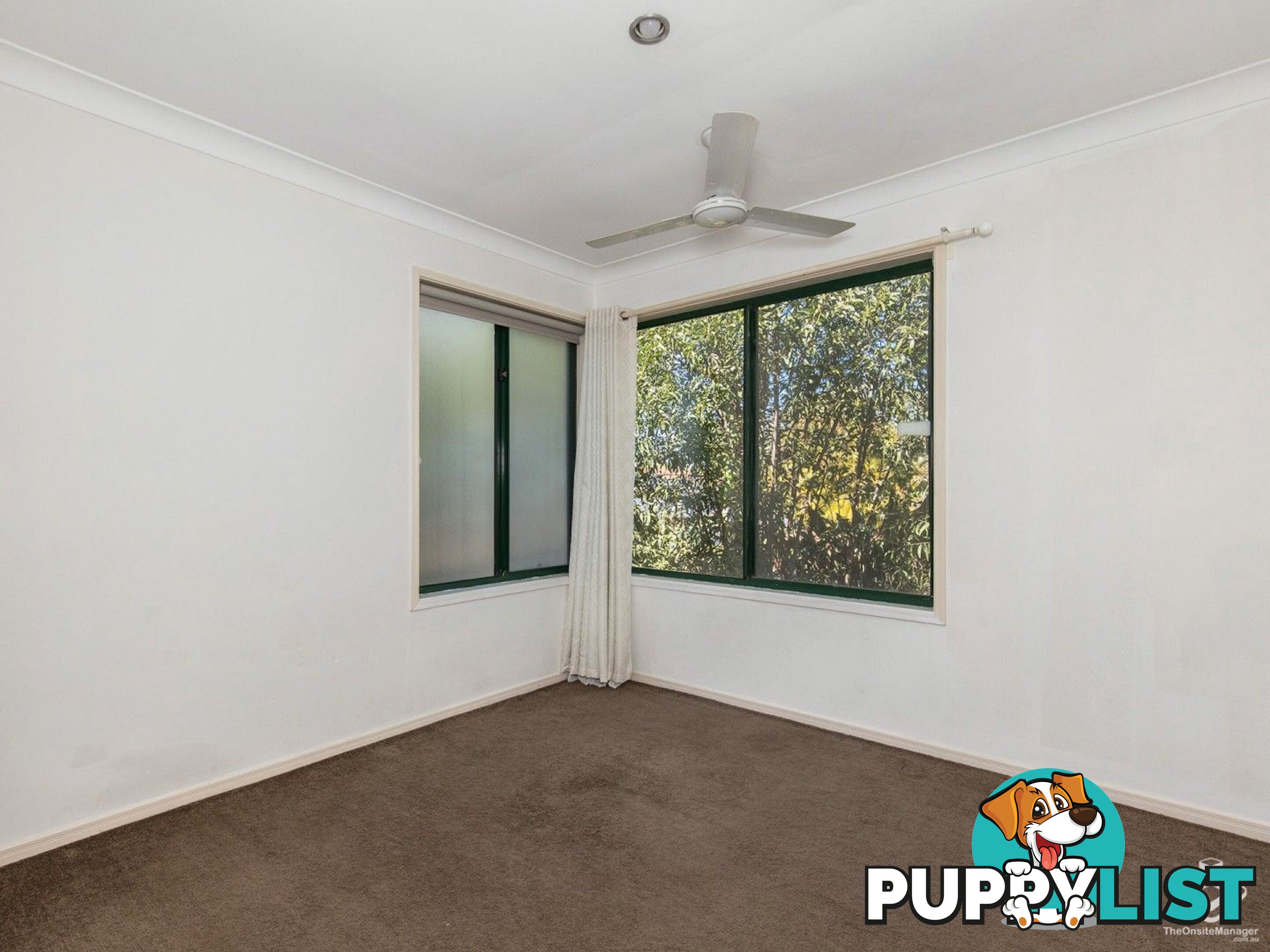 4 Harrow Place Arundel QLD 4214
