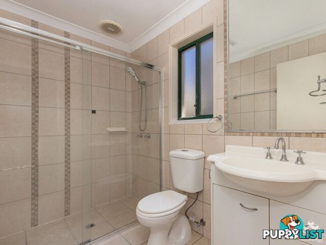 4 Harrow Place Arundel QLD 4214