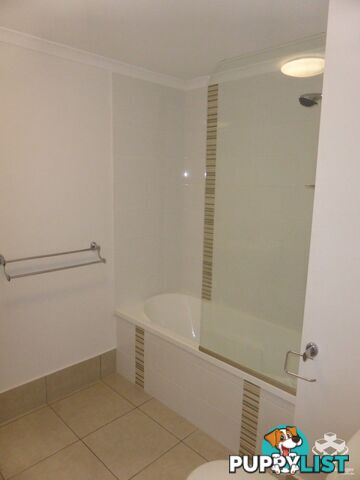 ID:21141626 6-24 Henry Street West End QLD 4810