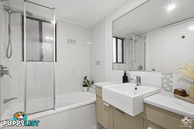 27/4 Grand Parade Kawana Island QLD 4575