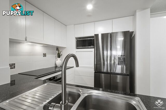 27/4 Grand Parade Kawana Island QLD 4575