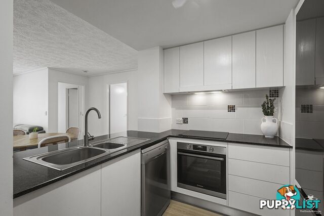 27/4 Grand Parade Kawana Island QLD 4575