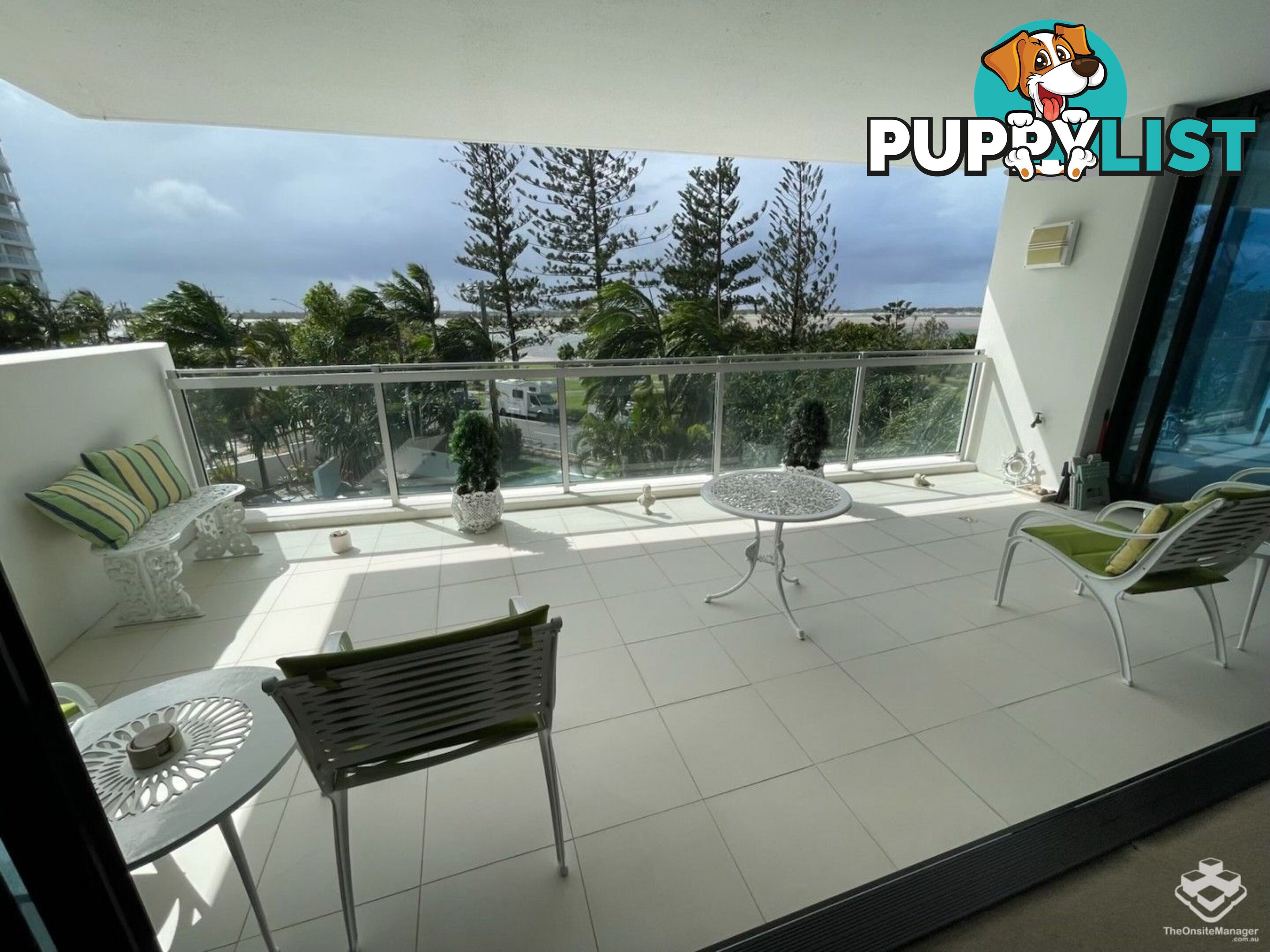 ID:21152117 230 Marine Parade Labrador QLD 4215