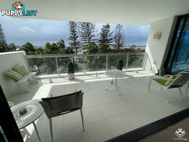 ID:21152117 230 Marine Parade Labrador QLD 4215