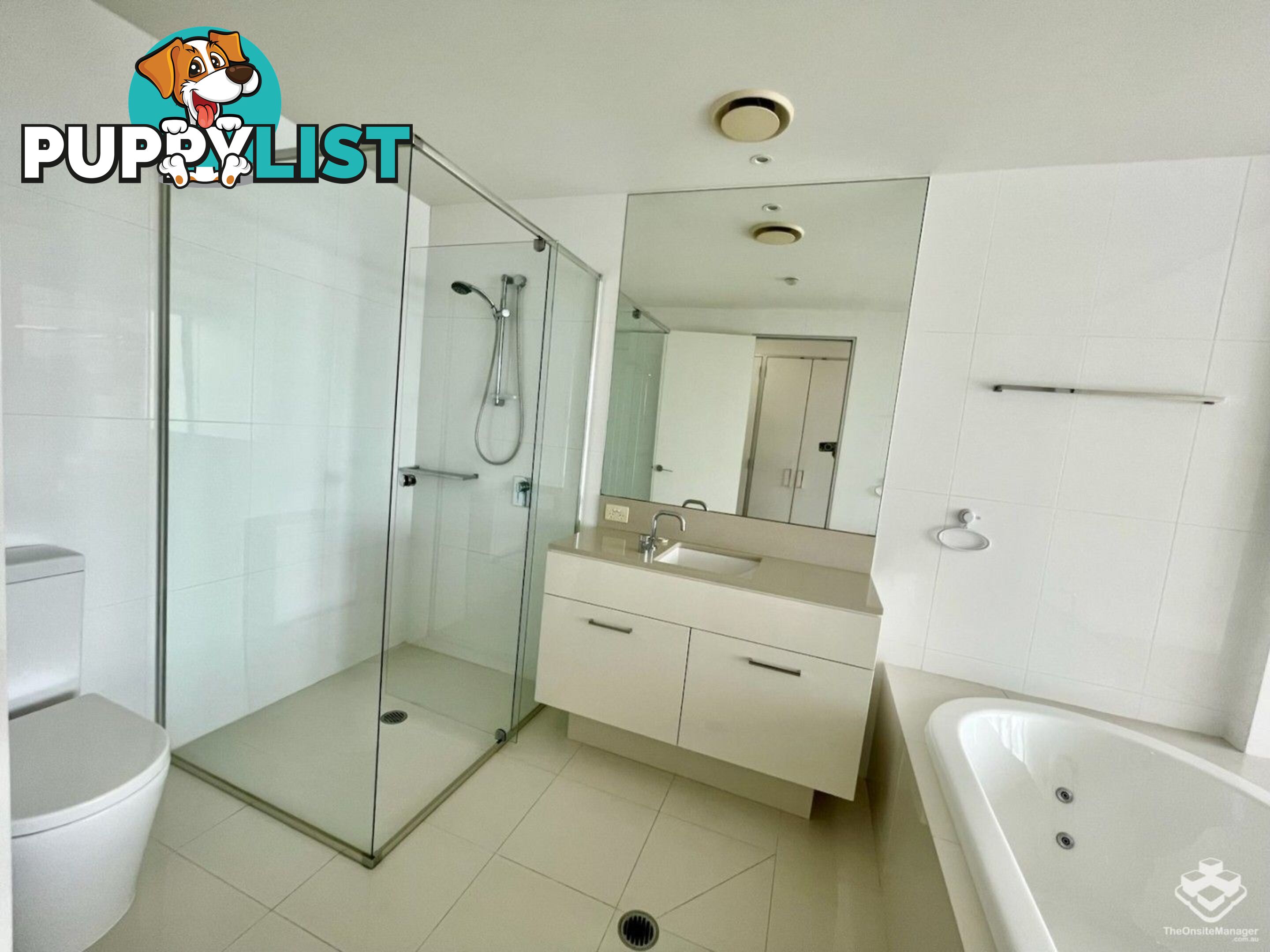 ID:21152117 230 Marine Parade Labrador QLD 4215