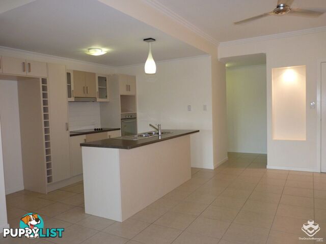 ID:21144090 6-24 Henry Street West End QLD 4810