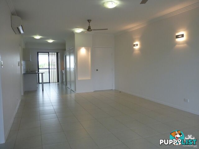 ID:21144090 6-24 Henry Street West End QLD 4810