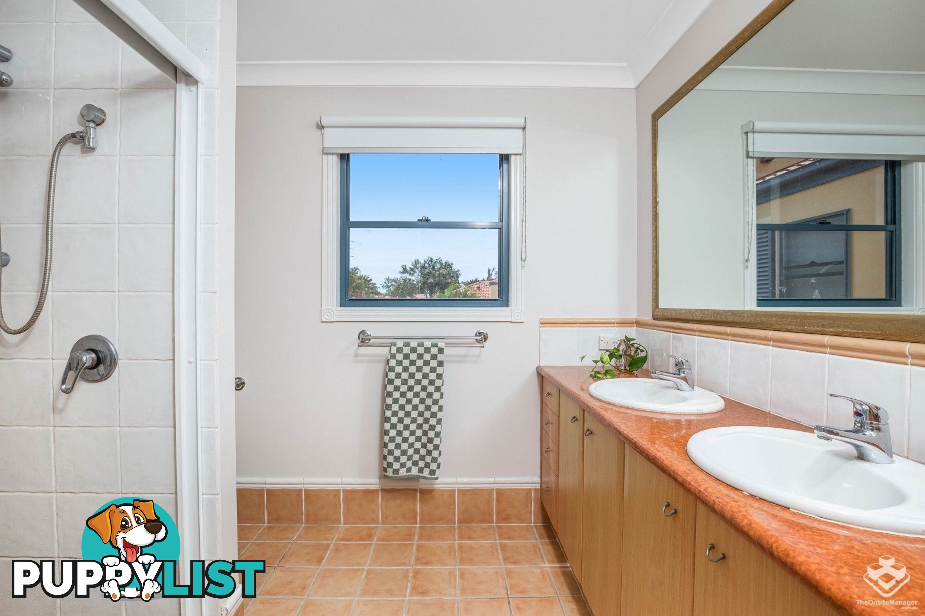 ID:21154285 206 Cheltenham Drive Robina QLD 4226