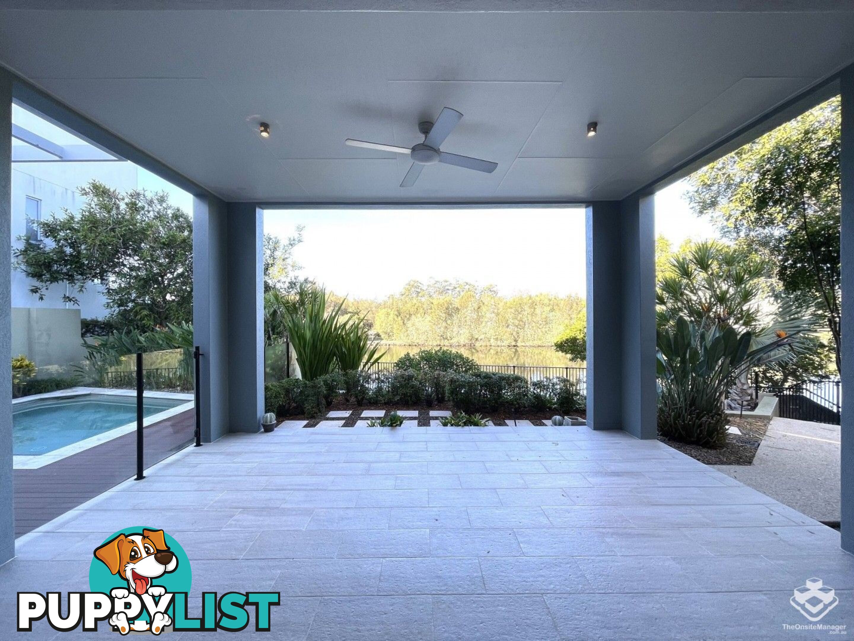 5034 EMERALD ISLAND DRIVE Carrara QLD 4211