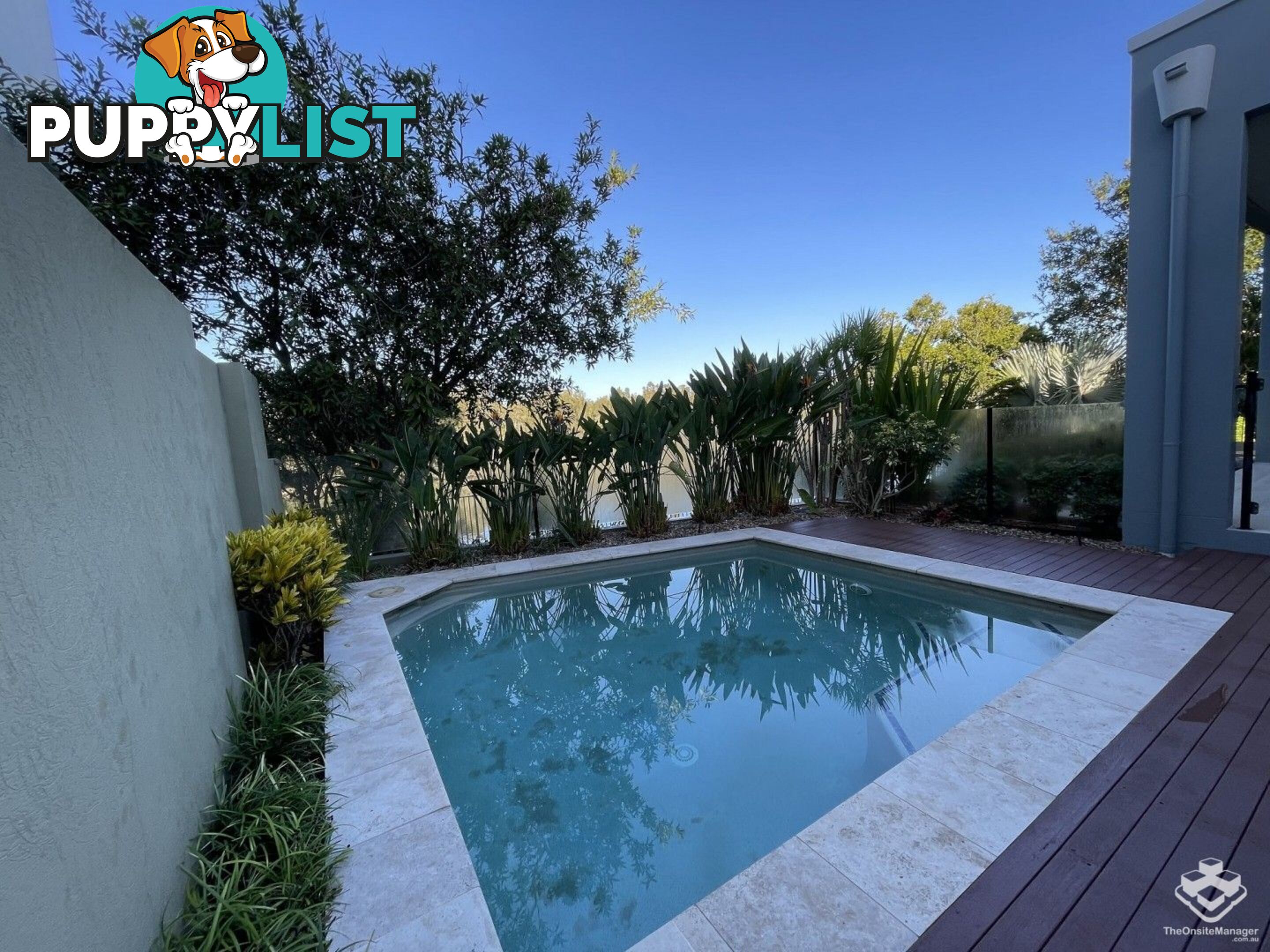 5034 EMERALD ISLAND DRIVE Carrara QLD 4211