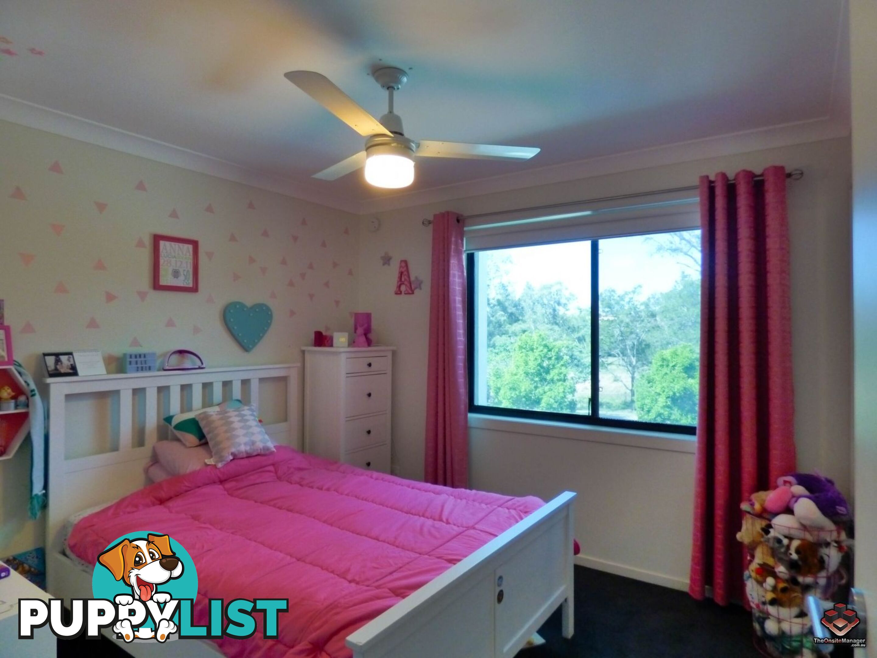 16 Surbiton Court Carindale QLD 4152