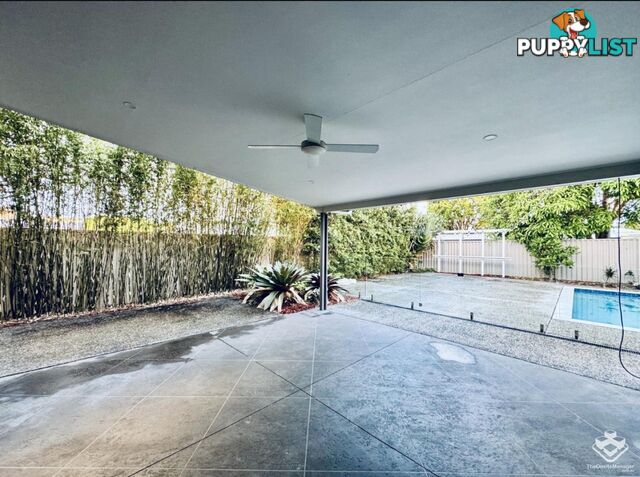 23 Reynolds Avenue Labrador QLD 4215