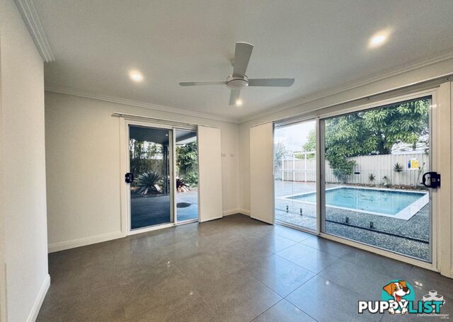 23 Reynolds Avenue Labrador QLD 4215