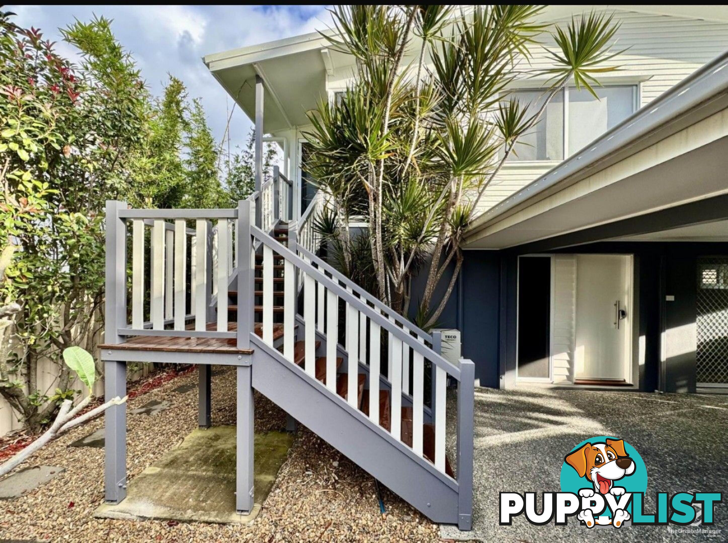 23 Reynolds Avenue Labrador QLD 4215