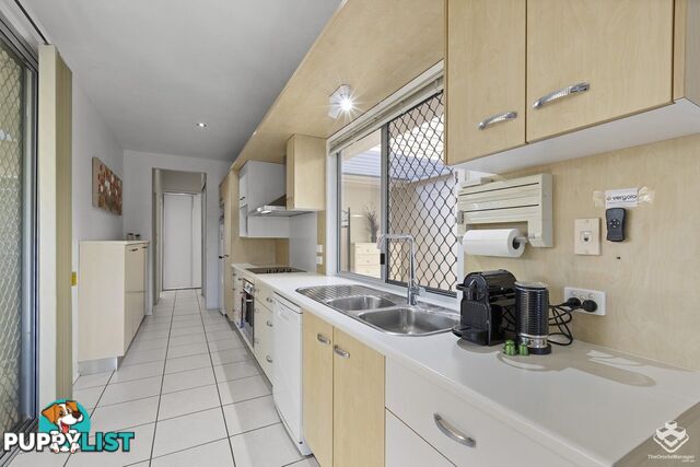 19/2 Grand Parade Parrearra QLD 4575