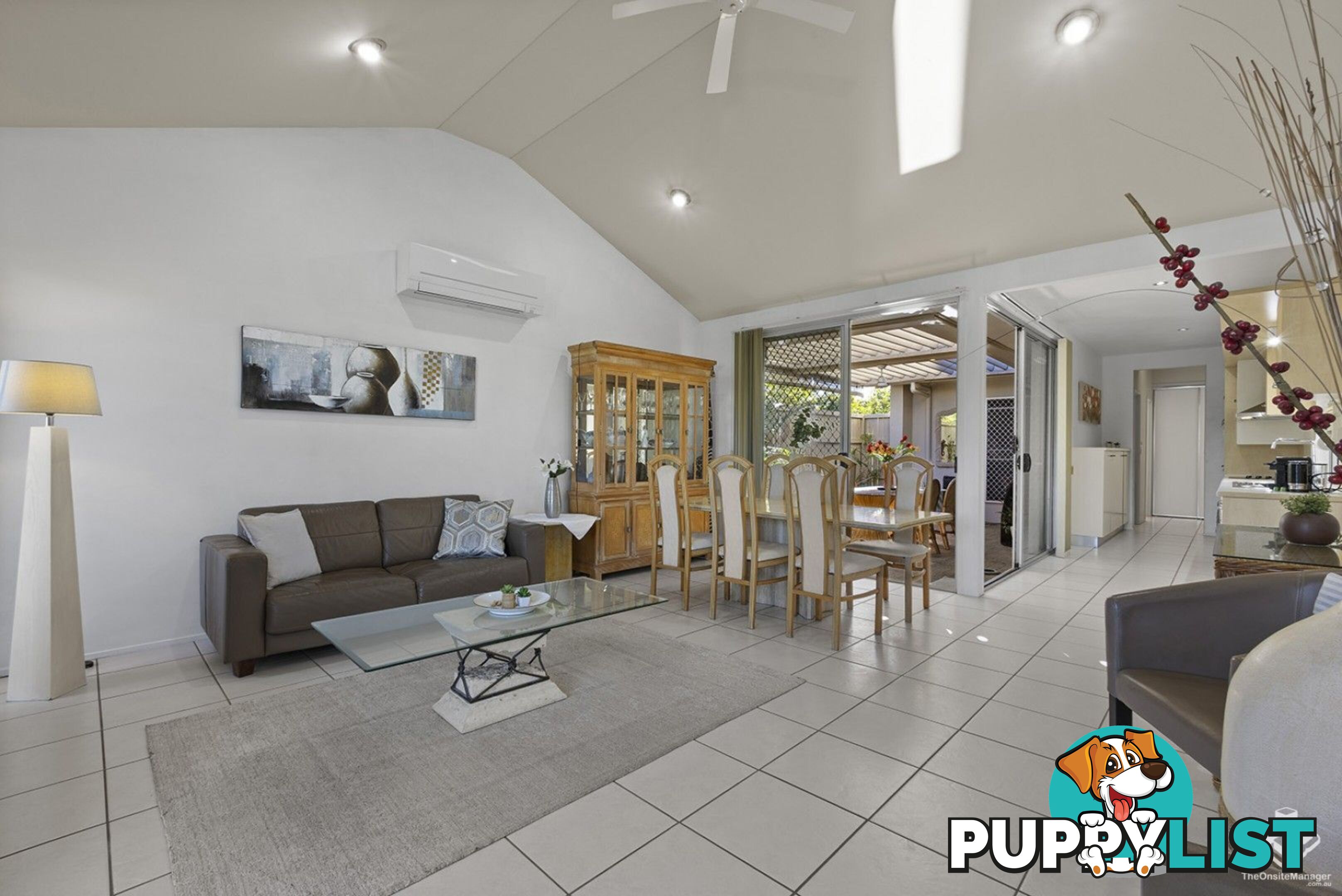 19/2 Grand Parade Parrearra QLD 4575